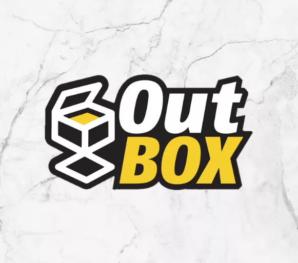 Logo da Out Box em mármore